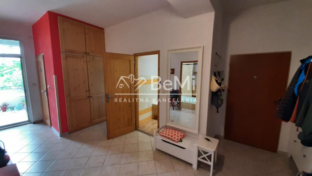 Štýlový 2 izbový byt,89m2 Nitra-Staré Mesto ID 008-112-VISKa