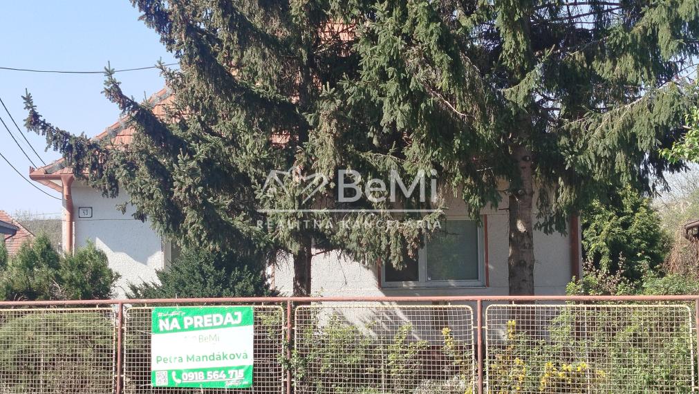 047-12-PAMA Pripravujeme na predaj rodinný dom v obci Zbehy