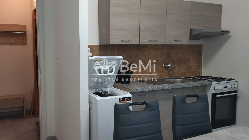 Prenájom, 1 izbový byt - Banská Štiavnica (017-211-ZOLAa)