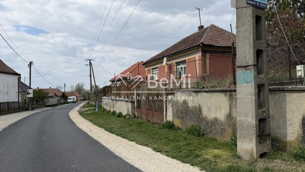 Rodinný dom v obci Abaújálpár 57 min od Košíc cena 29000,-Eu
