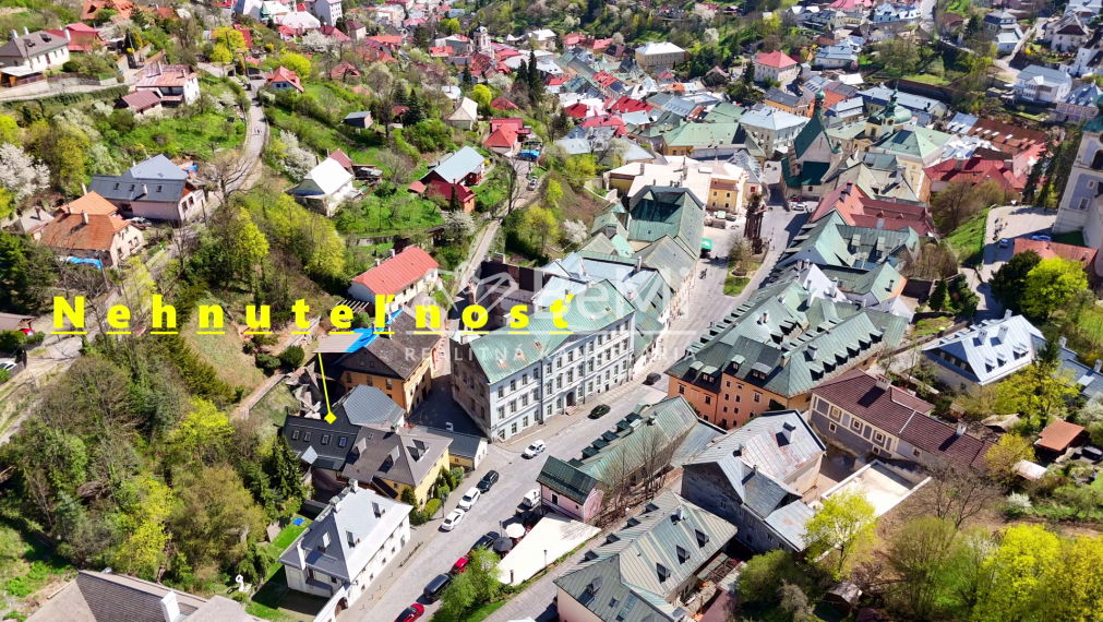 Predaj historickej budovy Námestie sv. Trojice Banská Štiavnica