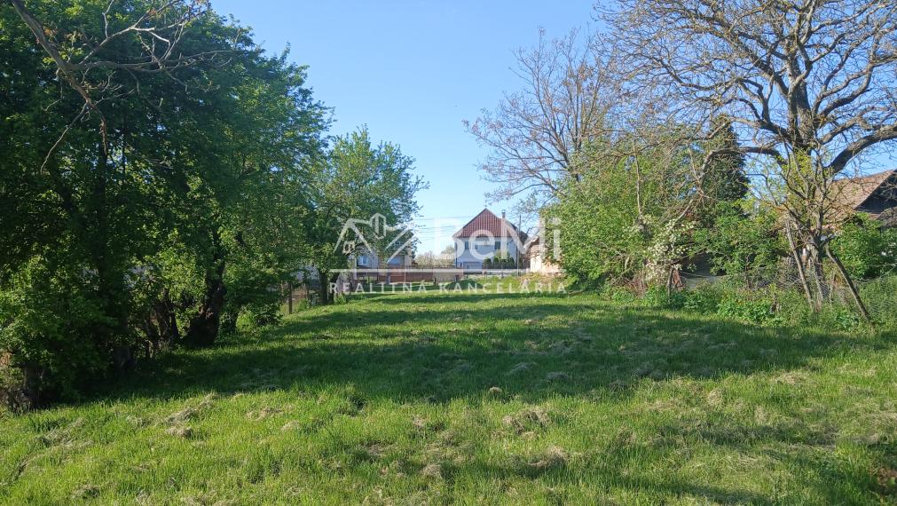 Predaj, stavebný pozemok 17000m2 - Veľký Ďur  (014-14-MIMI)