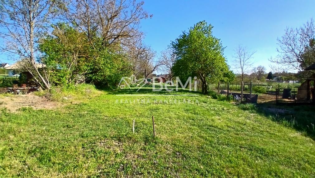 Predaj, stavebný pozemok 17000m2 - Veľký Ďur  (014-14-MIMI)