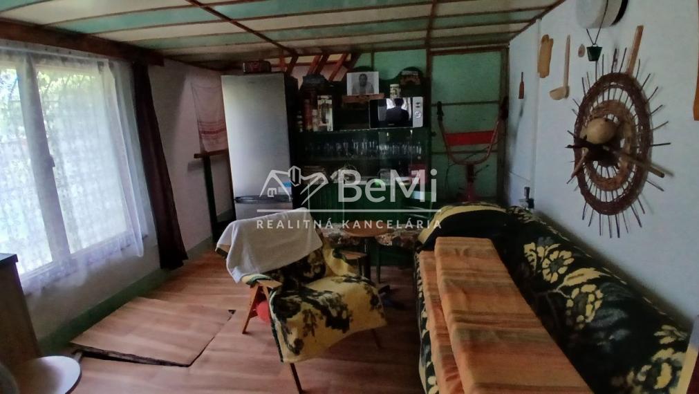 Predaj, chata s pozemkom - Veľký Krtíš (016-13-MIMI)