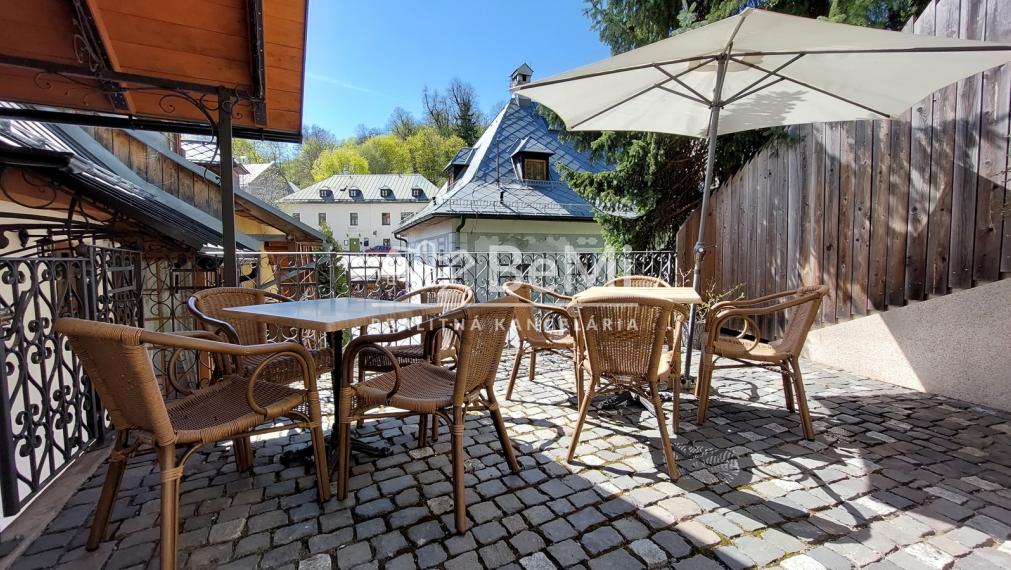 Predaj historickej budovy Námestie sv. Trojice Banská Štiavnica