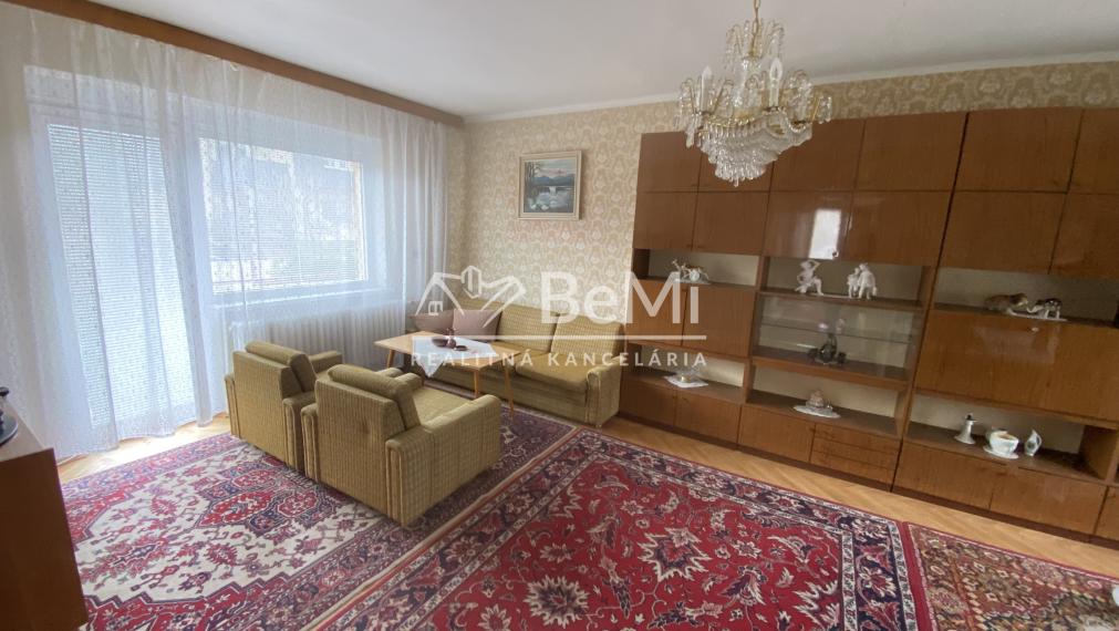 Rodinný dom Nitra ZOBOR pozemok 728 m2 ID 612-12-MIG