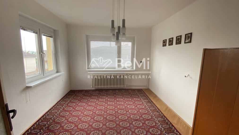 Rodinný dom Nitra ZOBOR pozemok 728 m2 ID 612-12-MIG