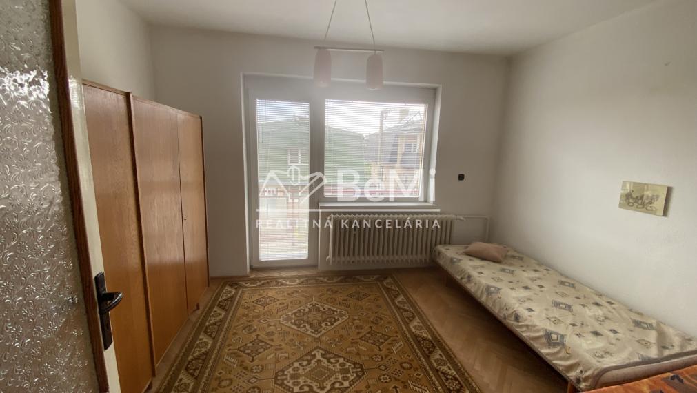 Rodinný dom Nitra ZOBOR pozemok 728 m2 ID 612-12-MIG