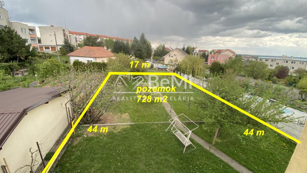 Rodinný dom Nitra ZOBOR pozemok 728 m2 ID 612-12-MIG