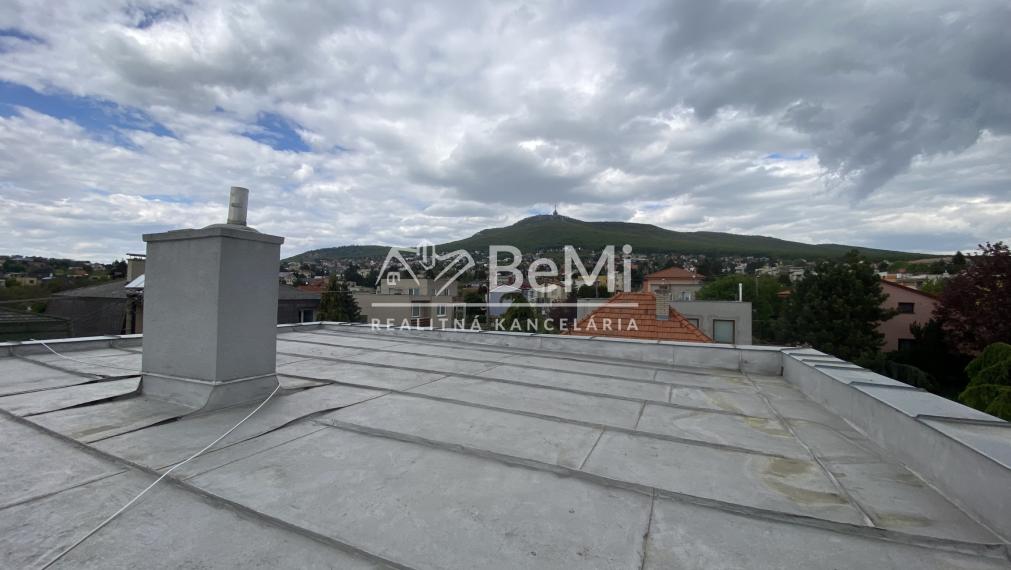 Rodinný dom Nitra ZOBOR pozemok 728 m2 ID 612-12-MIG