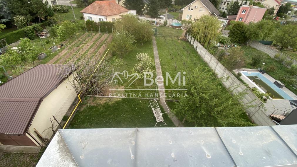 Rodinný dom Nitra ZOBOR pozemok 728 m2 ID 612-12-MIG