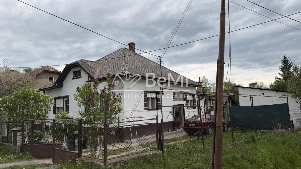 Priestranný dom v obci Licince - za výhodnú cenu-PREDAJ