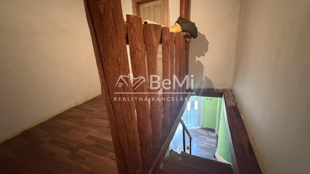 Zreknštruovaný dom obec Čierna Lehota za 69000,-Eur -PREDAJ