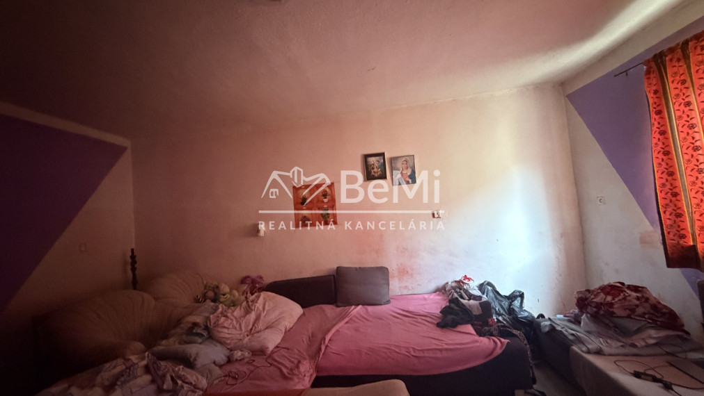 Zreknštruovaný dom obec Čierna Lehota za 69000,-Eur -PREDAJ