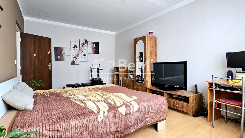 4-IZBOVÝ BYT 72m2 CLEMENTISA RIMAVSKÁ SOBOTA - NA PREDAJ