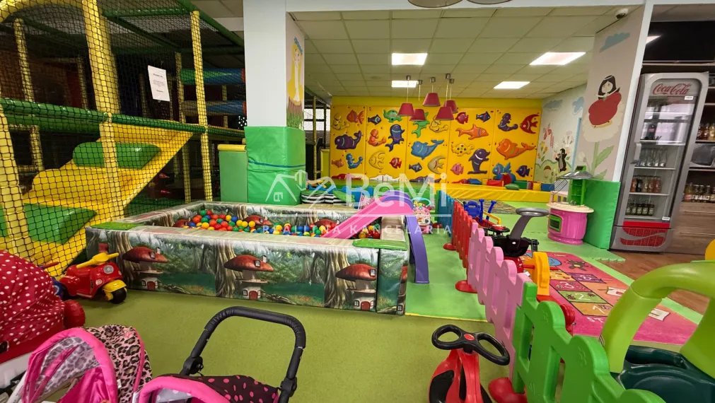 Odstúpenie,  detské centrum s kaviarňou - Levice (007-18-SIHA)