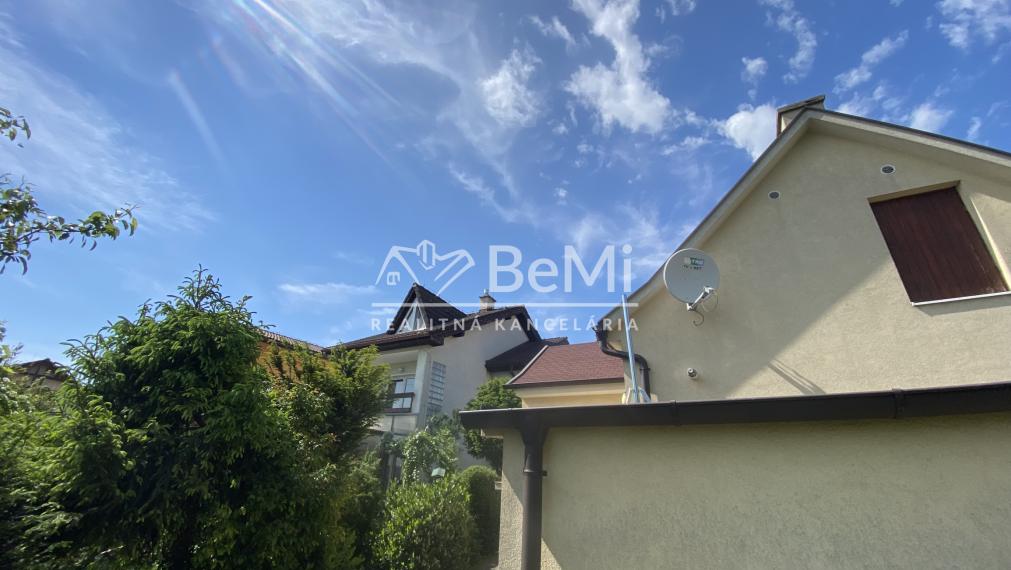 2 rodinné domy Nitra – ČERMÁŇ – pozemok 1 390 m2 ID 613-12-MIG
