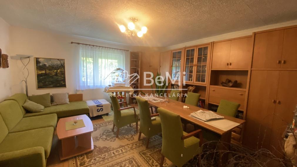 2 rodinné domy Nitra – ČERMÁŇ – pozemok 1 390 m2 ID 613-12-MIG