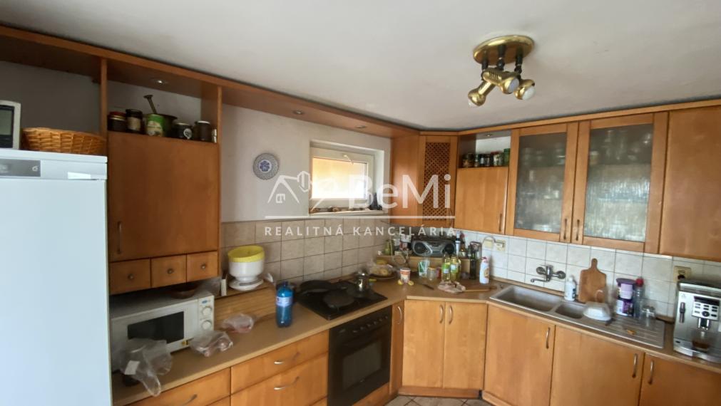 2 rodinné domy Nitra – ČERMÁŇ – pozemok 1 390 m2 ID 613-12-MIG