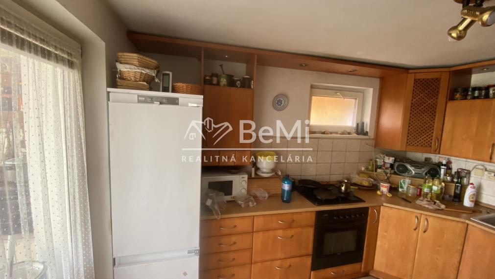 2 rodinné domy Nitra – ČERMÁŇ – pozemok 1 390 m2 ID 613-12-MIG
