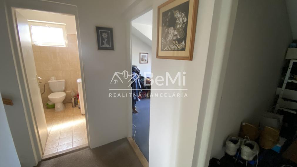2 rodinné domy Nitra – ČERMÁŇ – pozemok 1 390 m2 ID 613-12-MIG