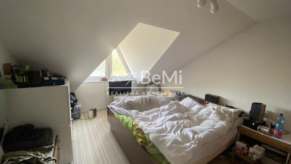 2 rodinné domy Nitra – ČERMÁŇ – pozemok 1 390 m2 ID 613-12-MIG