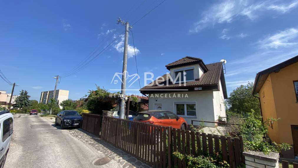 2 rodinné domy Nitra – ČERMÁŇ – pozemok 1 390 m2 ID 613-12-MIG