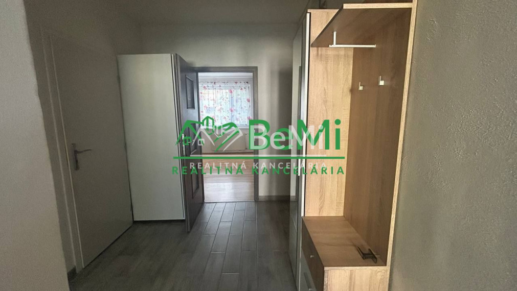 Prenájom 2 izbový byt – Sasová