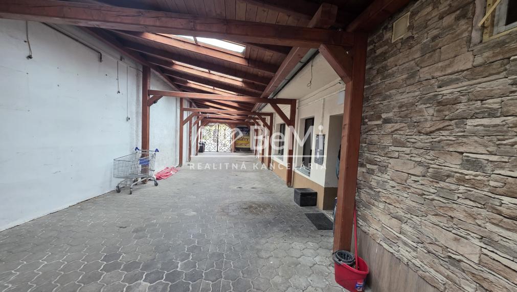 Na predaj polyfunkčný objekt, Bánovce nad Bebravou