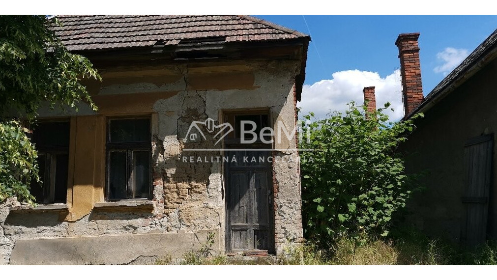 Predaj, stavebný pozemok - Šahy / Tešmák (022-14-MIMI)