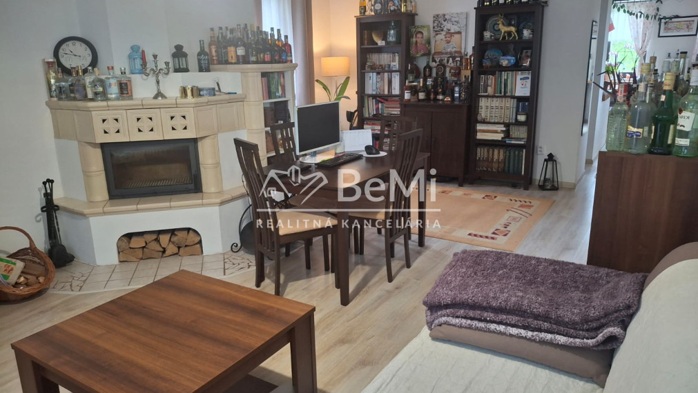 Predaj: Rodinný dom, Lietava (264-12-MACHa)