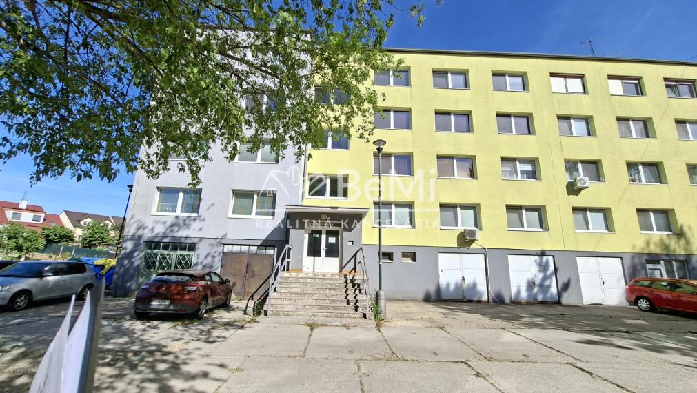 1 izbový byt v Šenkviciach kompletne prerobený 040-113-EVBA