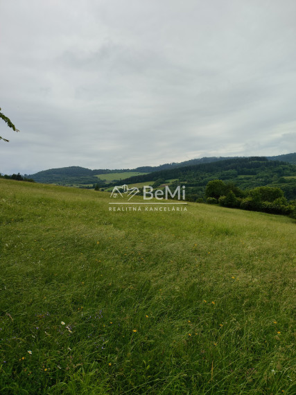 Predaj: Pozemok,1647m2, Hvozdnica, okres Bytča (265-14-MACH)