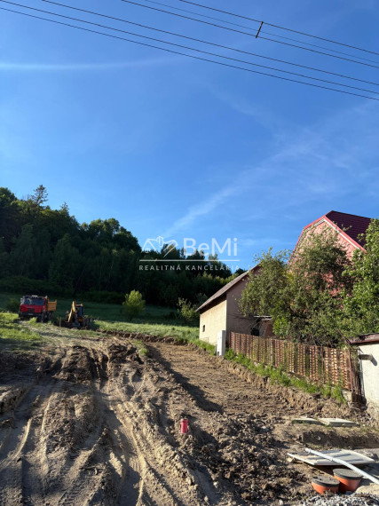 Predaj: Stavebný pozemok, 610m2,Skalité (259-14-MACH)
