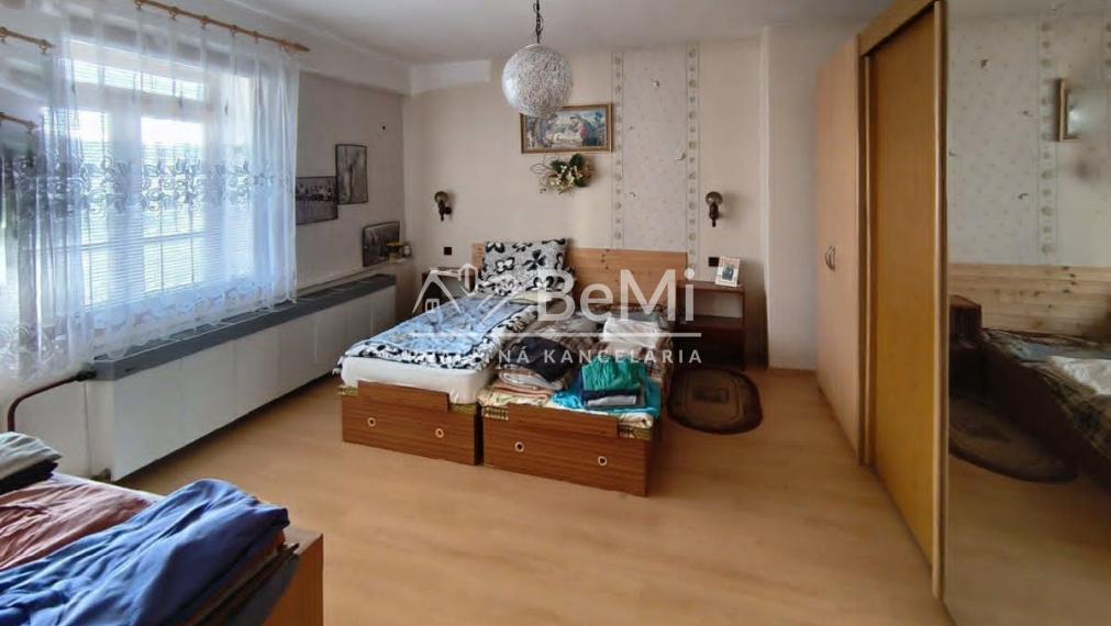 Predaj, 5 izbový rodinný dom - Žarnovica (019-12-ZOLAa)