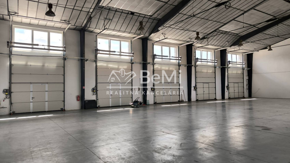 Prenájom: Priestory, Kysucké Nové Mesto, 800m2 (212-27-PEMO)