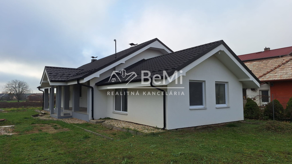 Prenájom rodinného domu Mojmírovce (Nitra) možnosť 2 byty 019-22-RAKOE