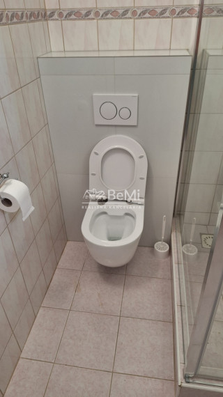 Prenájom rodinného domu Mojmírovce (Nitra) možnosť 2 byty 019-22-RAKOE