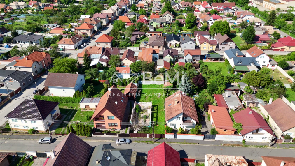STAVEBNÝ POZEMOK V RIMAVSKEJ SOBOTE - NA PREDAJ