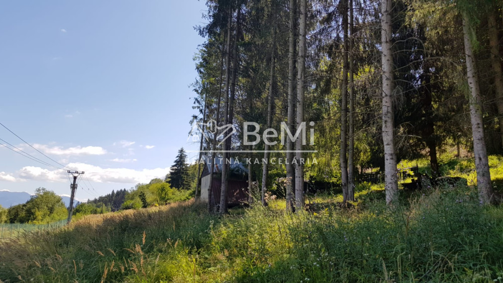 Predaj: Rekr. pozemok Stražov, 2770m2, Žilina (266-14-MACH)