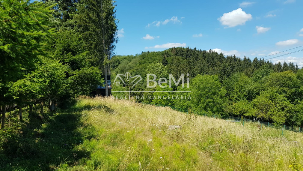 Predaj: Rekr. pozemok Stražov, 2770m2, Žilina (266-14-MACH)
