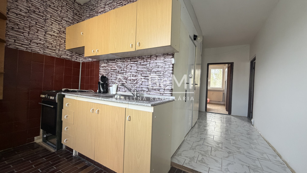 3-izbový byt s balkónom v Rožňav za 99300,-Eur -PREDAJ