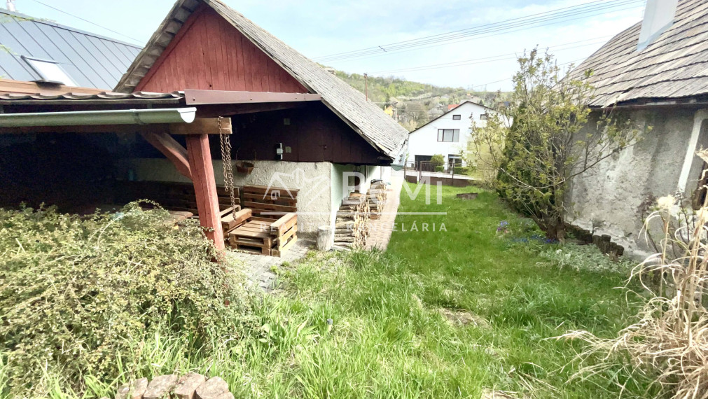 Exkluzívna ponuka – Chalupa na predaj v srdci prírody, Hrušov (049-13-HEKA)