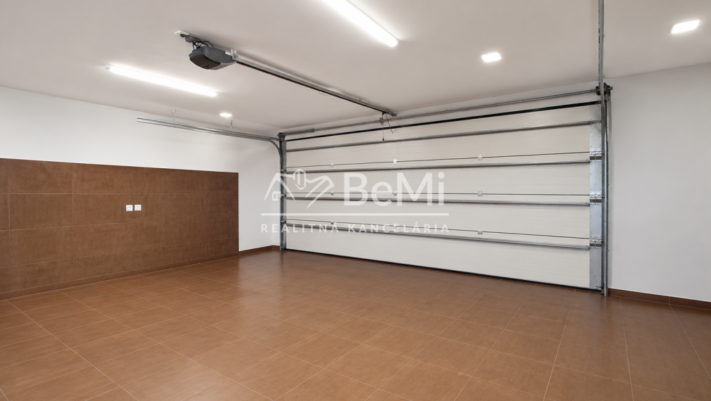 Predaj, 4-izbový rodinný dom - Mužla (046-12-SIHA)