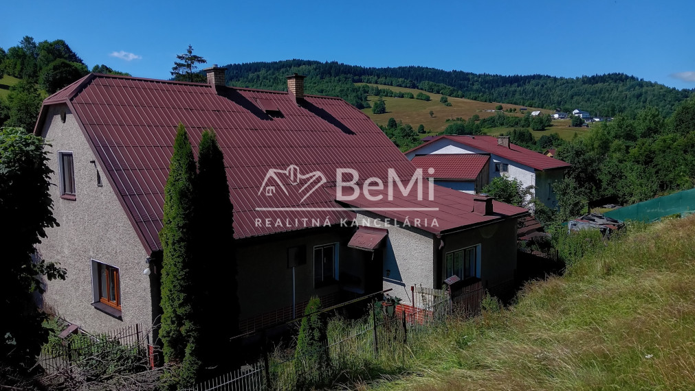 Rezervované: Rodinný dom,1254m2,Skalité, okr.CA(269-12-MACH)