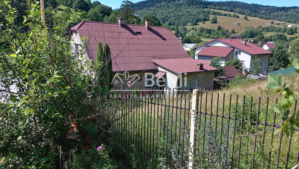 Rezervované: Rodinný dom,1254m2,Skalité, okr.CA(269-12-MACH)