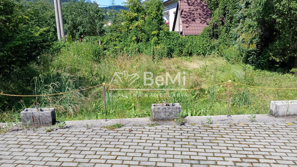 Rezervované: Rodinný dom,1254m2,Skalité, okr.CA(269-12-MACH)