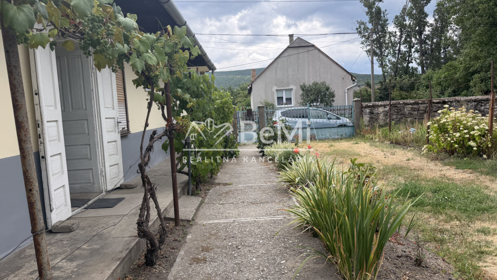 Rodinný dom,vhodný na chatu v Boldogkőújfalu za 27000,-Eur