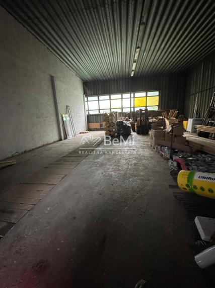 Priemyselný areál, 4 budovy – bývalý Agropodnik Medzibrodie
