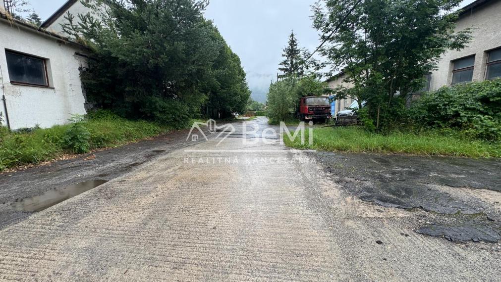 Priemyselný areál, 4 budovy – bývalý Agropodnik Medzibrodie
